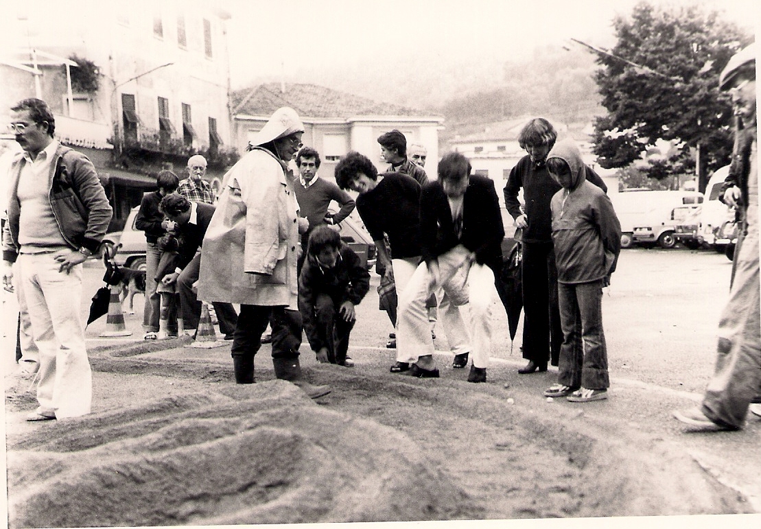 Artisti che giocano alla pista - foto 1